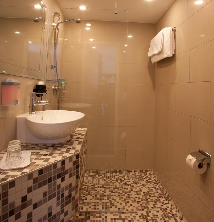 Hotel Zur Pfalz Kandel Εξωτερικό φωτογραφία