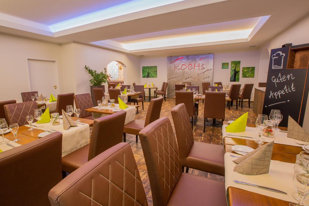 Hotel Zur Pfalz Kandel Εξωτερικό φωτογραφία